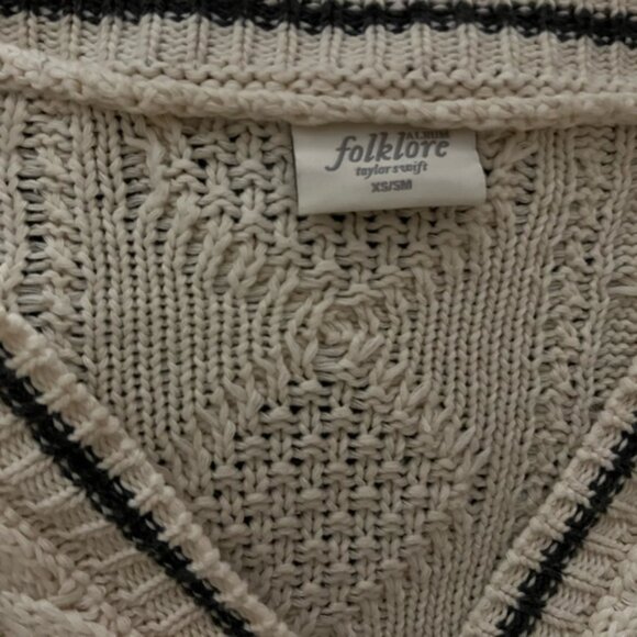 Taylor Swift Folklore re-release cardigan - Picture 3 of 6